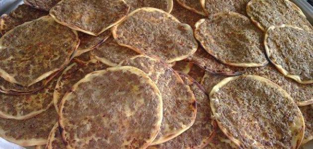 لحم عجين أسود(خاروف)